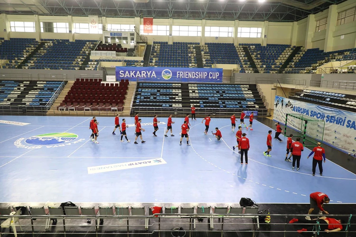A Milli Hentbol Takımı İtalya ile Sakarya'da karşılaşacak