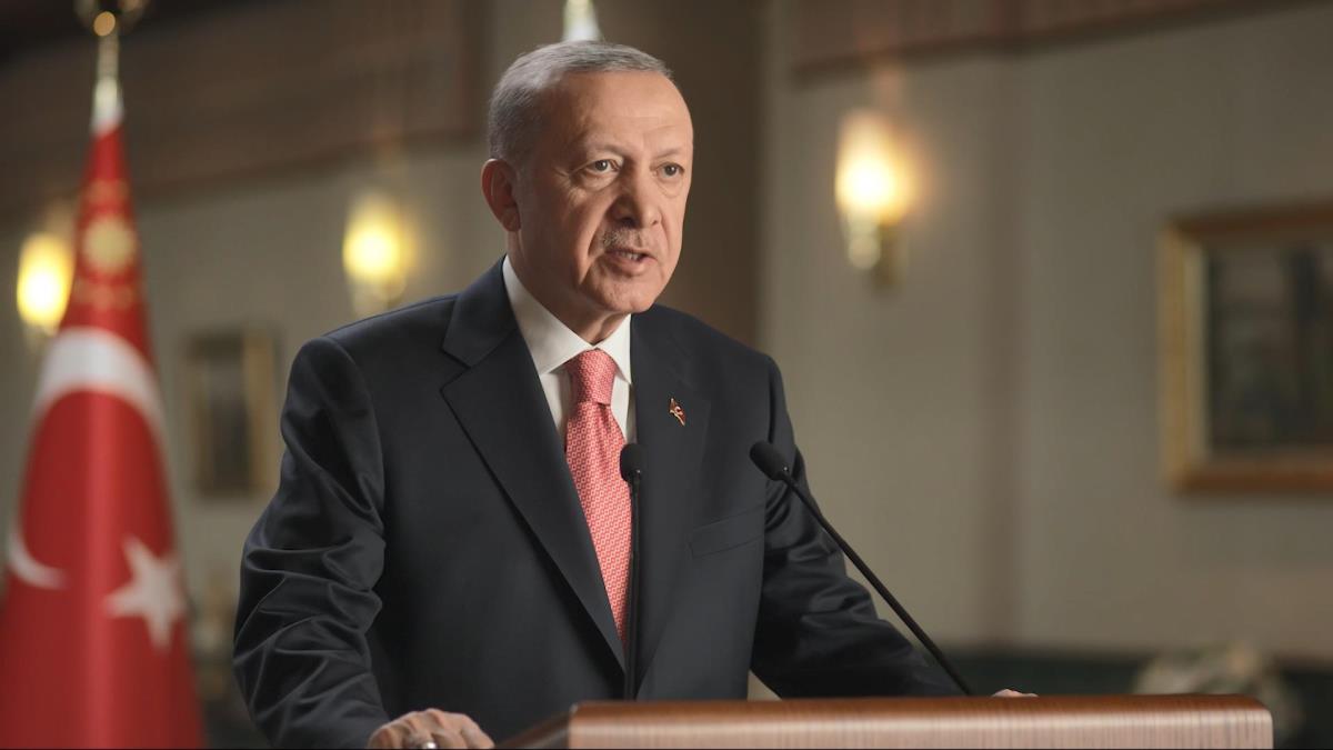 Cumhurbaşkanı Erdoğan'dan sosyal medya çıkışı: Demokrasi için ana tehdit kaynaklarından birine dönüştü