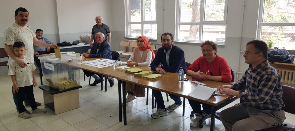 CUMHURBAŞKANLIĞI İKİNCİ TUR SEÇİMLER YAPILIYOR