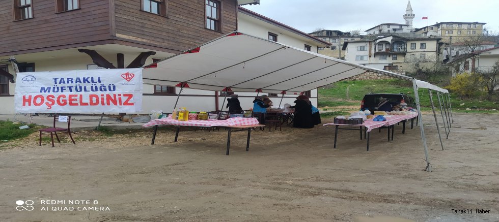 Depremzedeler yararına Kermes