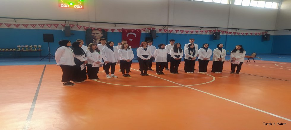 Taraklı'da 19 Mayıs Atatürk'ü Anma, Gençlik ve Spor Bayramı kutlandı