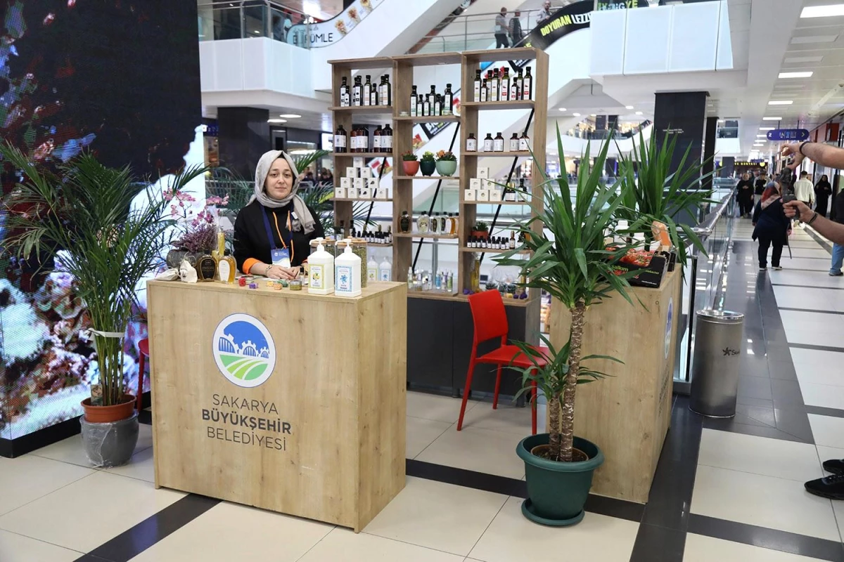 Sakarya Büyükşehir Belediyesi Sera A.Ş. Ürünleri Vatandaşlarla Buluştu