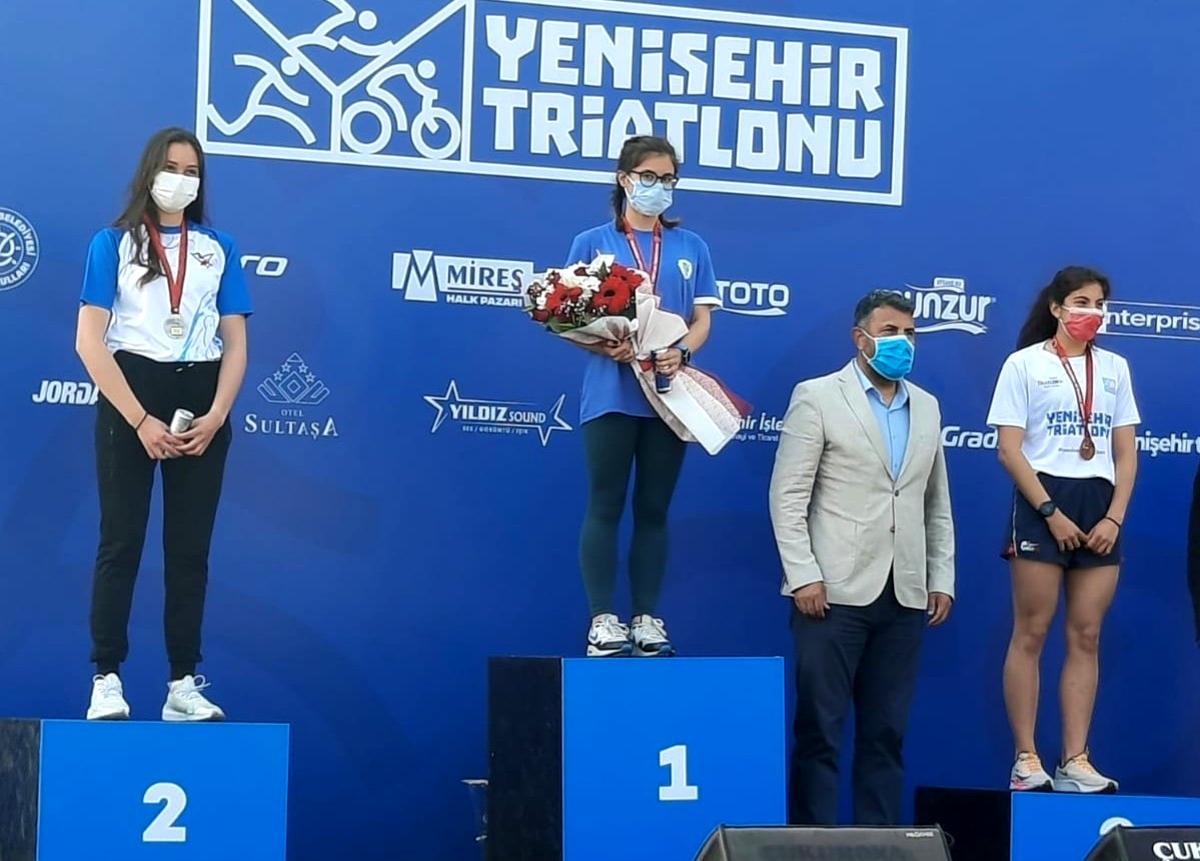 SAÜ'lü milli sporcudan Türkiye şampiyonluğu