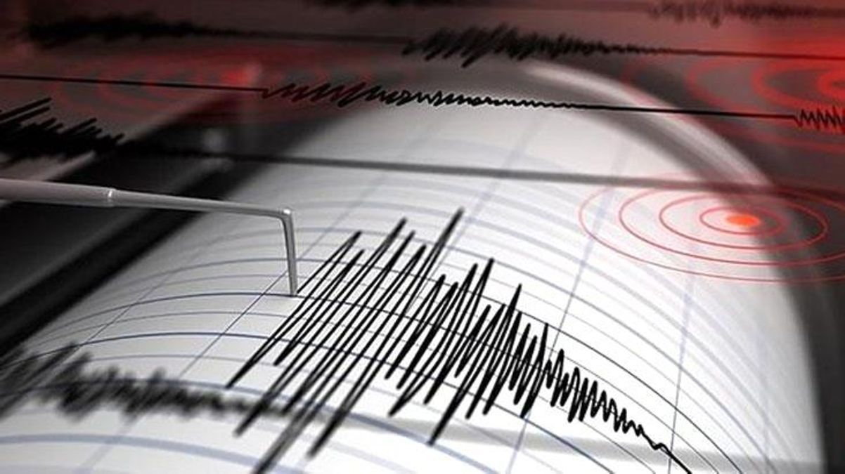 Son Dakika: Bolu'da 4.8 büyüklüğünde bir deprem meydana geldi