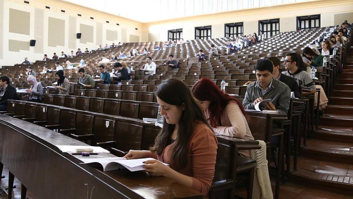 Son Dakika! YÖK: Üniversiteler 20 Şubat'ta uzaktan eğitimle başlayacak, nisanda hibrit seçeneği değerlendirilecek