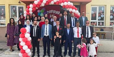 Taraklı’da Yenidoğan İlk/Ortaokulu’nda Coşkulu 23 Nisan Kutlaması