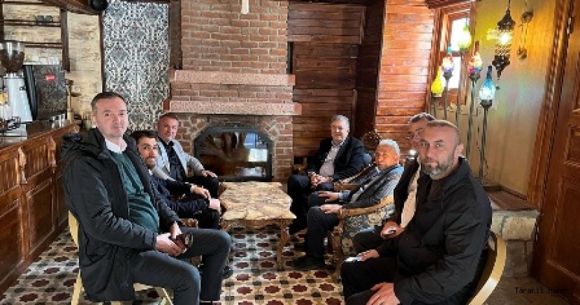 AK Parti Sakarya Milletvekilleri Lütfi Bayraktar ve Ertuğrul Kocacık Taraklı'da Esnaf Ziyareti Yaptı