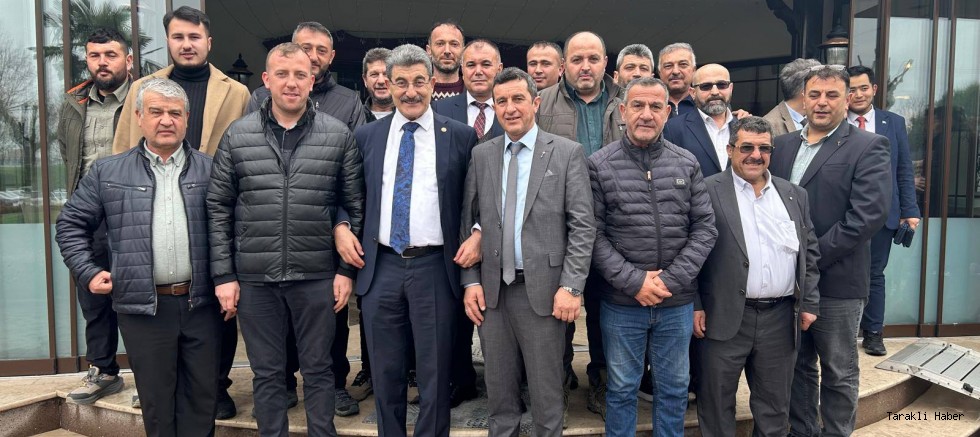 Anahtar Parti Taraklı İlçe Teşkilatı parti içi eğitim programına katıldı