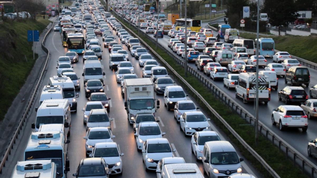 Araç sahipleri dikkat! Trafik sigortası fiyatları değişti, işte il il yeni tarife