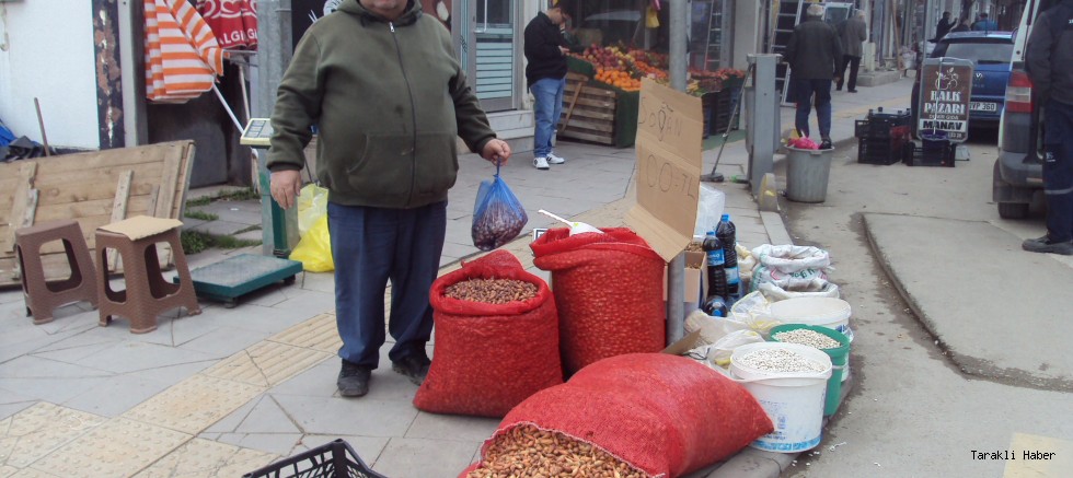 Arpacık soğan pazar da