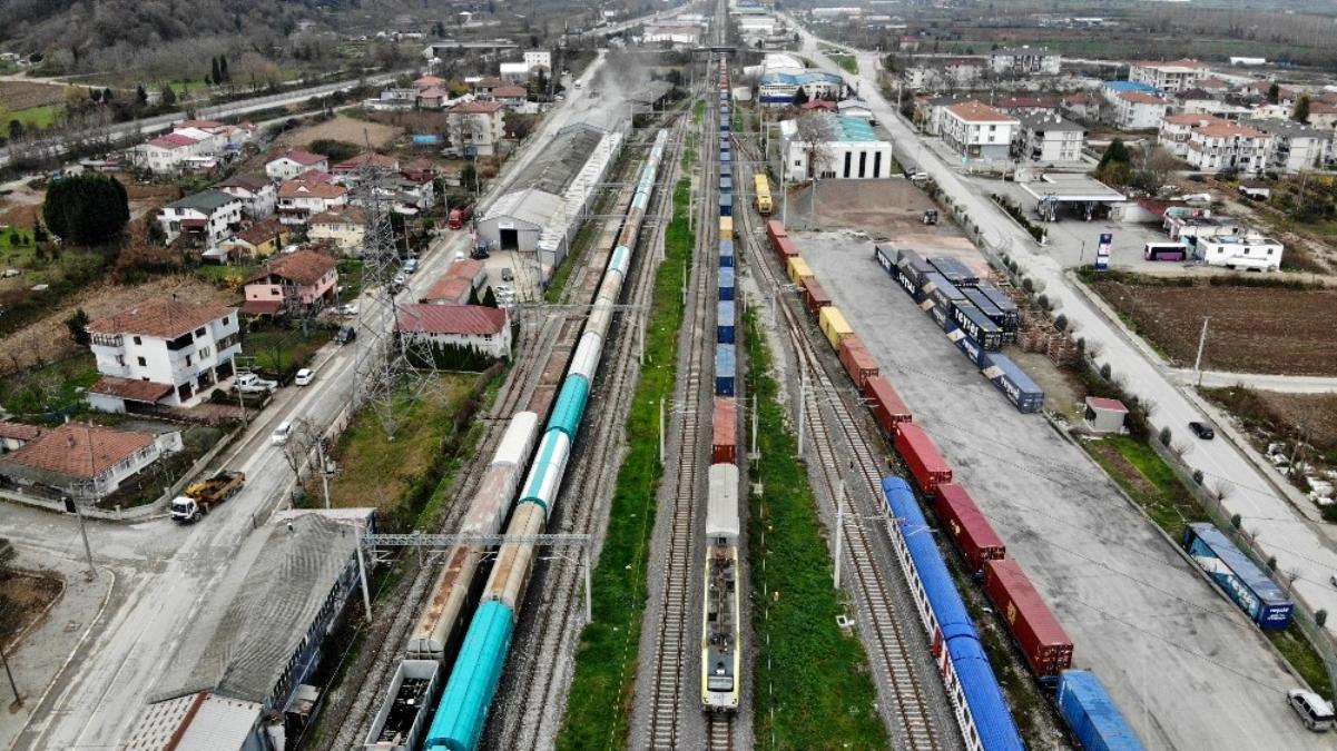 Çin'e gönderilen tren Sakarya'da havadan görüntülendi