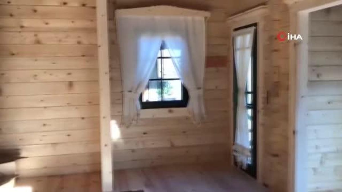 Dönen evi görenleri şaşırtıyor... Evin yönü tek tuşla değişebiliyor