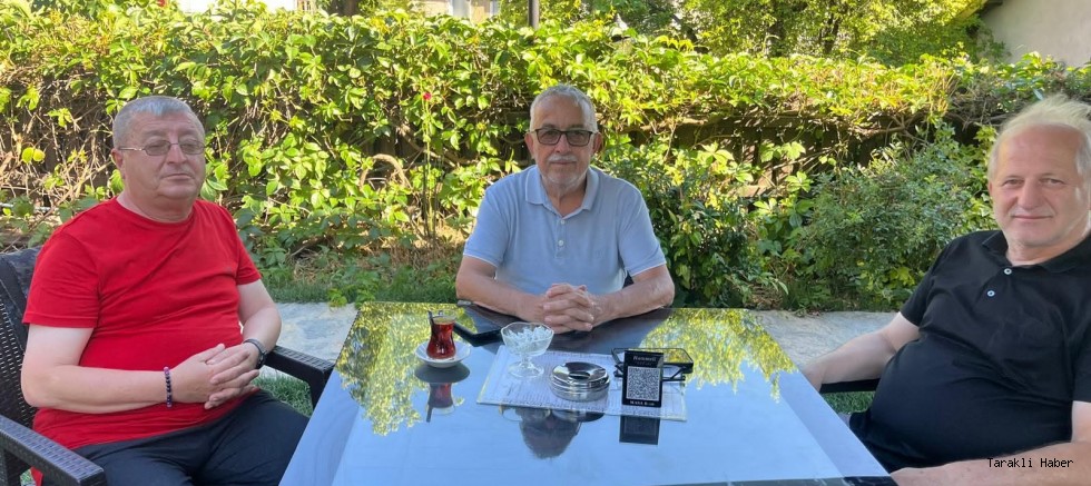 Dostlar Hanımeli Konağı'nda Buluştu