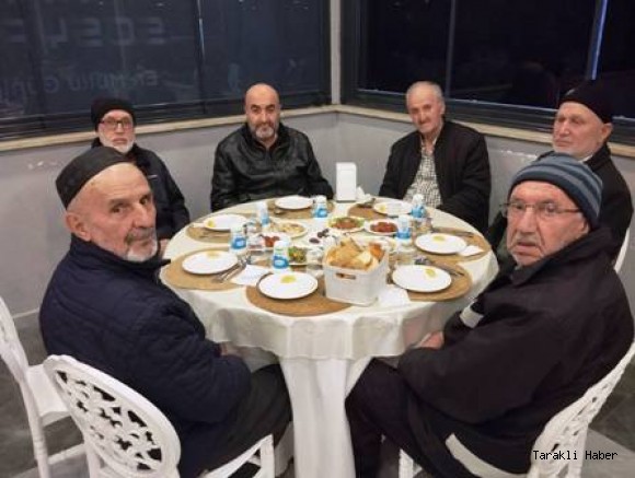 Kardeşler Yemek’in Katkılarıyla Taraklılılara Hizmet Derneği’nden İftar Programı