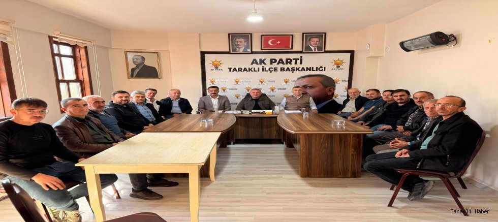 AK PARTİ TARAKLI’DA MAHALLE TEMSİLCİLERİYLE İSTİŞARE TOPLANTISI