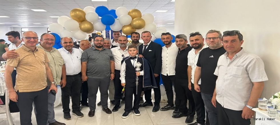 Anahtar Parti Heyeti, Yiğit Efe Pektaş'ın Sünnet Cemiyetine Katıldı