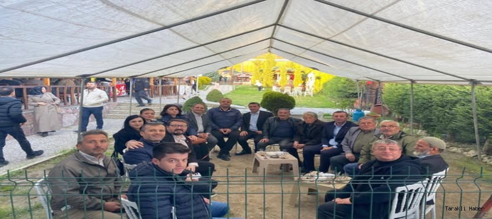 CHP Heyeti Taraklı’daki Düğünde Buluştu