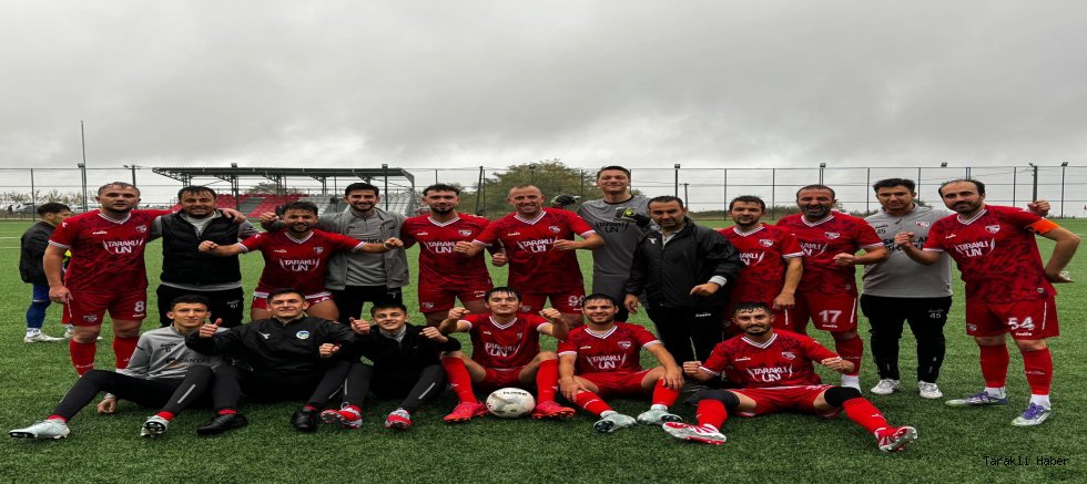 Fatih Seyyar Hat-Trick Yaptı, Taraklıspor Geri Dönüşe İmza Attı: 2-3