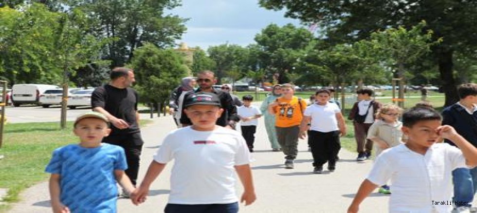 Kutsal Emanetler Ziyaretiyle Yaz Kur’an Kursu Öğrencilerine Unutulmaz Manevi Yolculuk