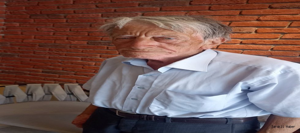Sakarya'nın En Eski CHP'lilerinden Sebahattin Dönmez Partisinden İstifa Etti