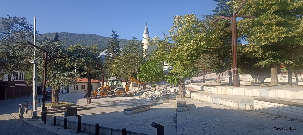 Şehit Mehmet Nuri Kocabıyık Meydanı Yenileniyor