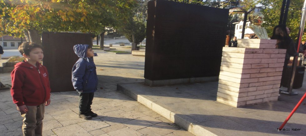 Taraklı’da 10 Kasım Töreninde Duygulandıran An: