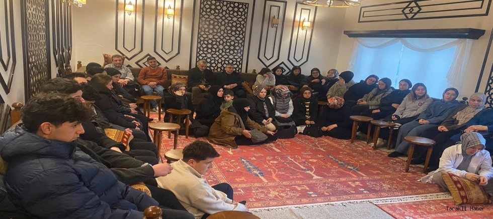 Taraklı’da Filistin ve Gazze Konulu Gençlik Programı Düzenlendi