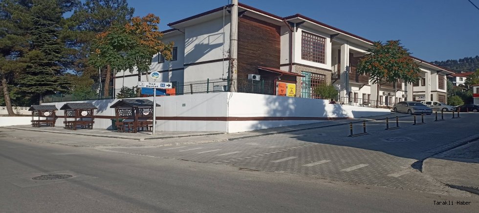 Taraklı Devlet Hastanesi Çevresine Oturma Grupları Yerleştirildi