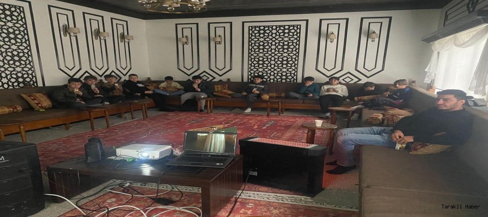 Taraklı Müftülüğünden İzcilere Değerler Eğitimi Kapsamında Film Etkinliği