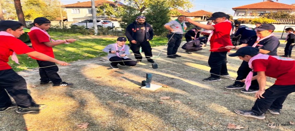 Taraklı Ortaokulu İzcilerinden Akyazı’ya Çıkarma!