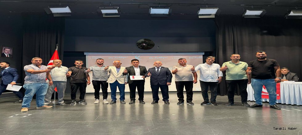 Yeniden Refah Partisi Taraklı Teşkilatına Üye Başarısından Dolayı Başarı Belgesi