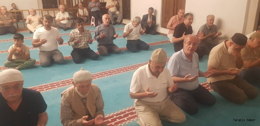 Merhume Arife Dündar için Mevlid-i Şerif okutuldu