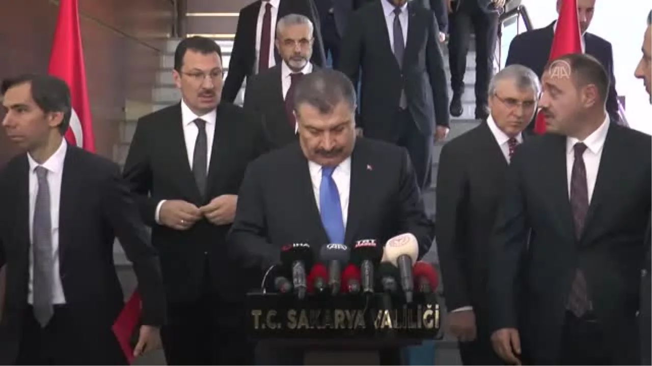 Sağlık Bakanı Koca, Sakarya Valisi Kaldırım'ı ziyaret etti