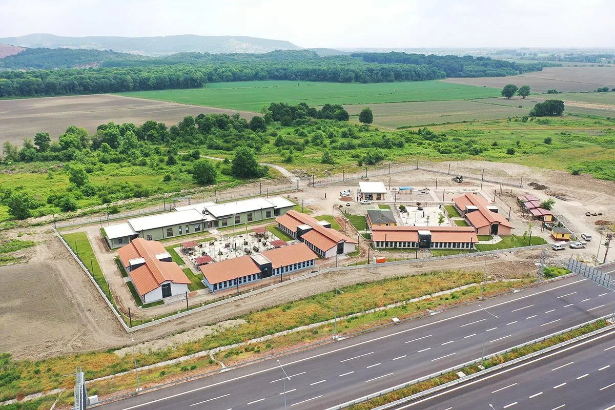 Sakarya'da sahipsiz hayvanların şifa bulacağı rehabilitasyon merkezinde sona gelindi - Haberler