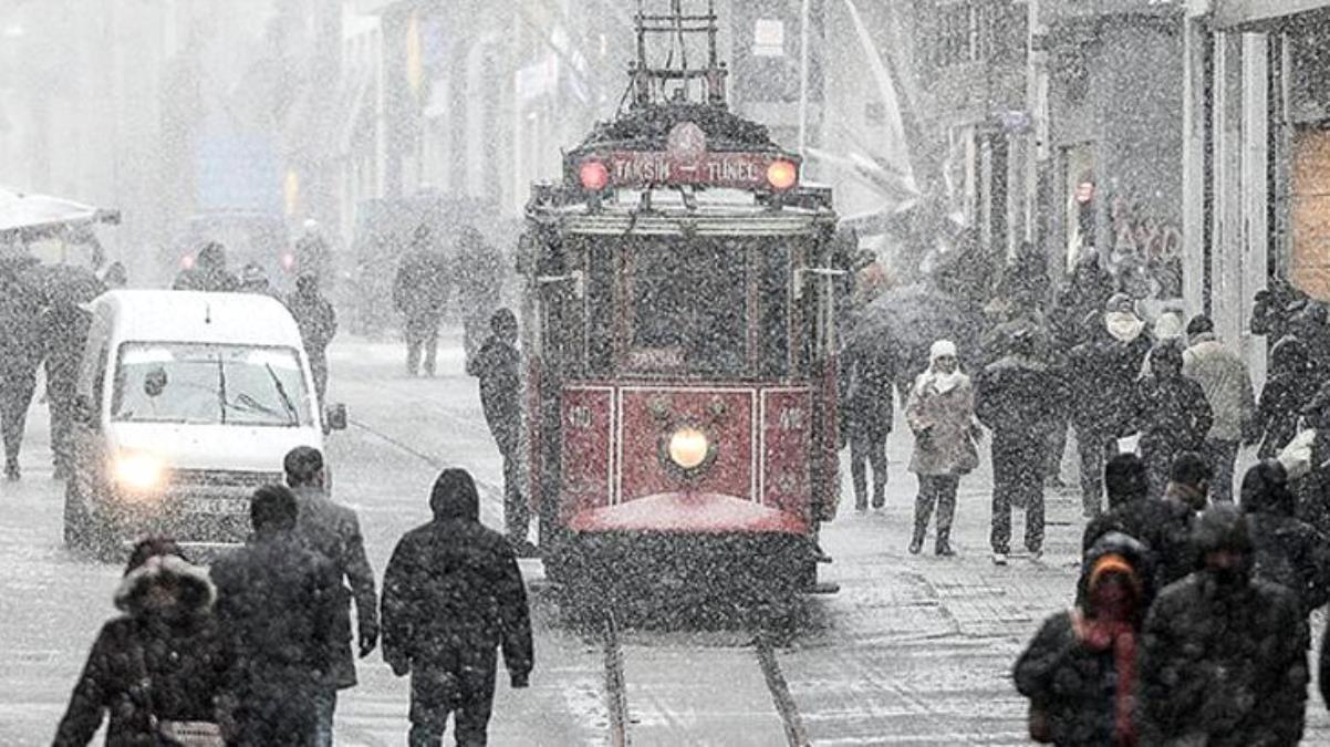 İstanbul'da bu gece ve yarın yoğun kar yağışı bekleniyor, kar kalınlığı 20 - 40 cm arasında olacak