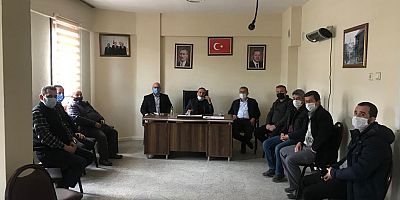AK PARTİ İLÇE YÖNETİM KURULU TOPLANTIISI YAPILDI