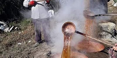 AKSU MAHALLLESİ’N DE PEKMEZLER KAYNIYOR