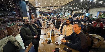 Anadolu Sakaryalılar Derneği İstanbul’da İftar Programında Bir Araya Geldi