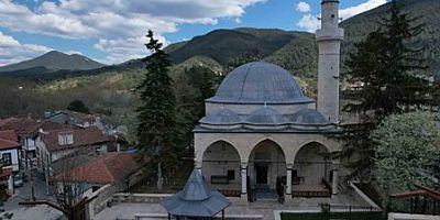 Birçok badire atlatan 508 yıllık cami tarihe tanıklık etmeye devam ediyor
