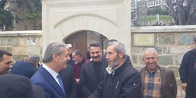 Büyükşehir Belediye Başkanı Yusuf Alemdar Taraklı’da “Vatandaşlarla kucaklaştı