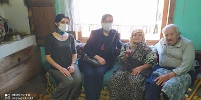 CHP Taraklı İlçe Kadın Kolları Yaşlıları Ziyaret Ediyor