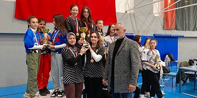 Dart Müsabakalarında Taraklı Ortaokulu Sakarya Şampiyonu Oldu