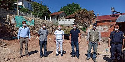 Kaymakam Arslantürk ve Başkan Pilavcı Evi yanan Aileyi ziyaret etti