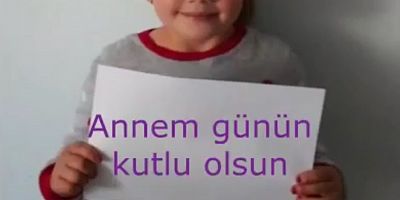 Minik Yüreklerden Annelere Şarkı
