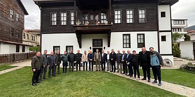 Muhtarlar Dernek Başkanları Taraklı’da Toplandı