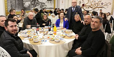 Sakarya Basın Camiası İftarda Bir Araya Geldi