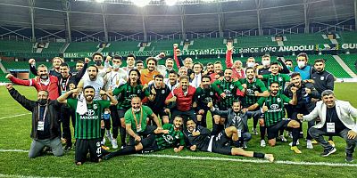 Sakaryaspor Yarı Finalde