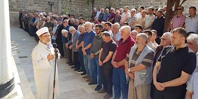 Taraklı’da Emekli Bankacı Lütfi Korkut Dualarla Uğurlandı