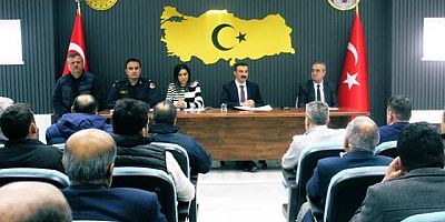 TARAKLI’DA MUHTAR VE MUHTAR ADAYLARI İLE SEÇİM GÜVENLİĞİ TOPLANTISI YAPILDI.
