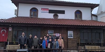 Taraklı’da Öğrenciler Miraç Kandili’ni Sabah Namazıyla Karşıladı